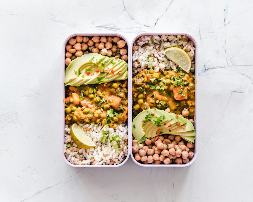 Salad Hijau Segar dengan Protein